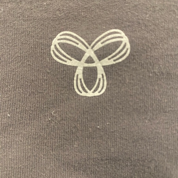 TnaBUTTER™ Cheeky Hi-Rise Legging- Short - Picture 6 of 7